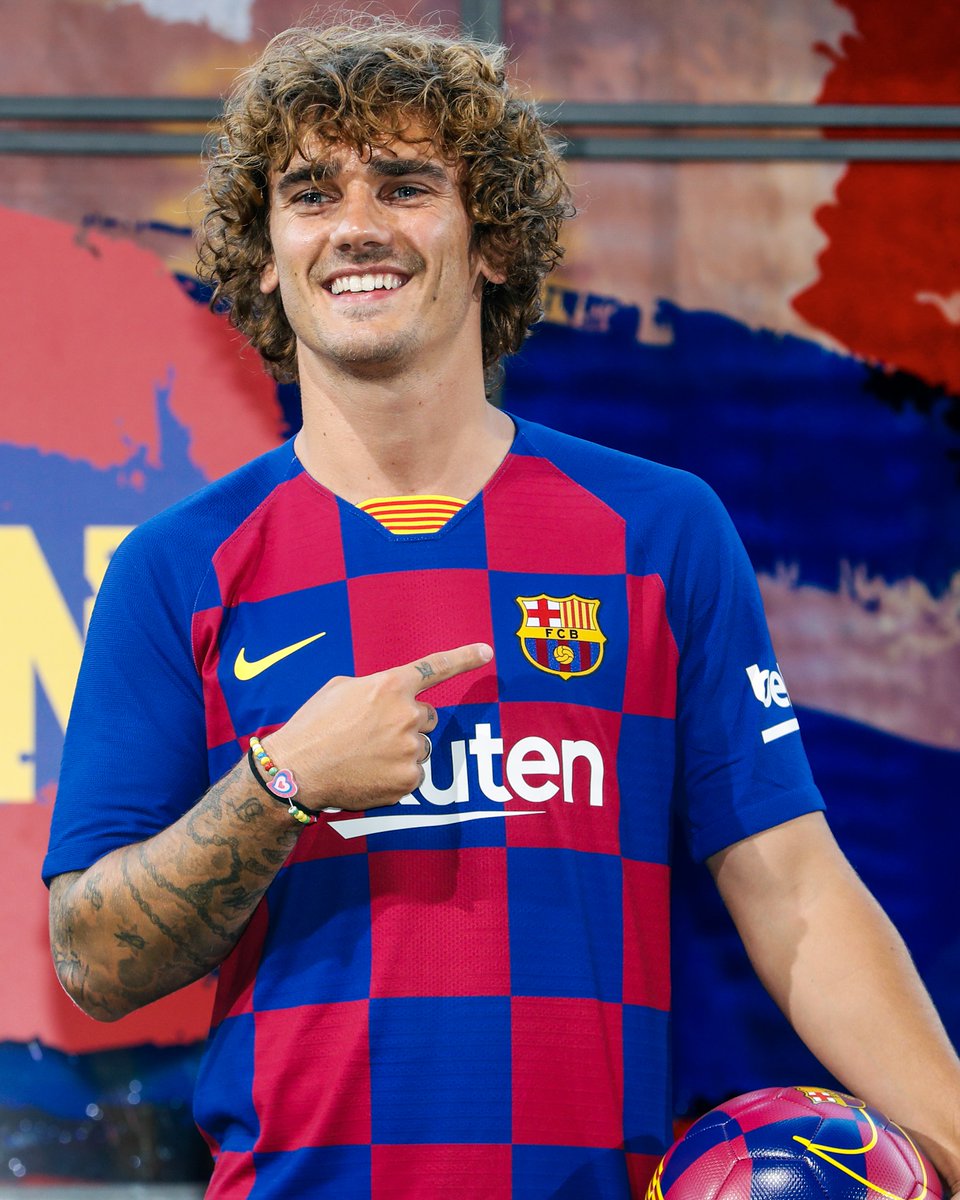 griezmann in barcelona jersey